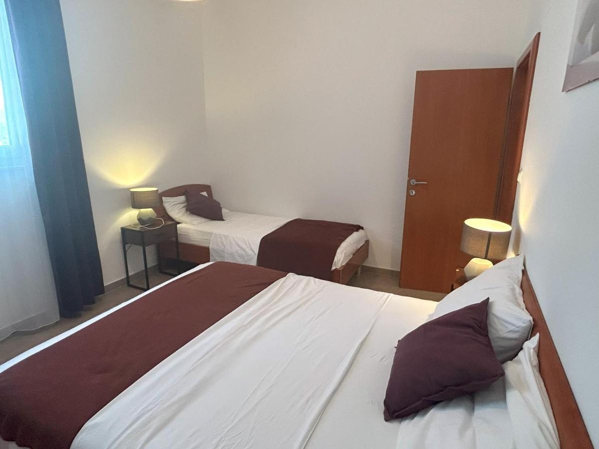 Apartments Antonella Трогир Экстерьер фото