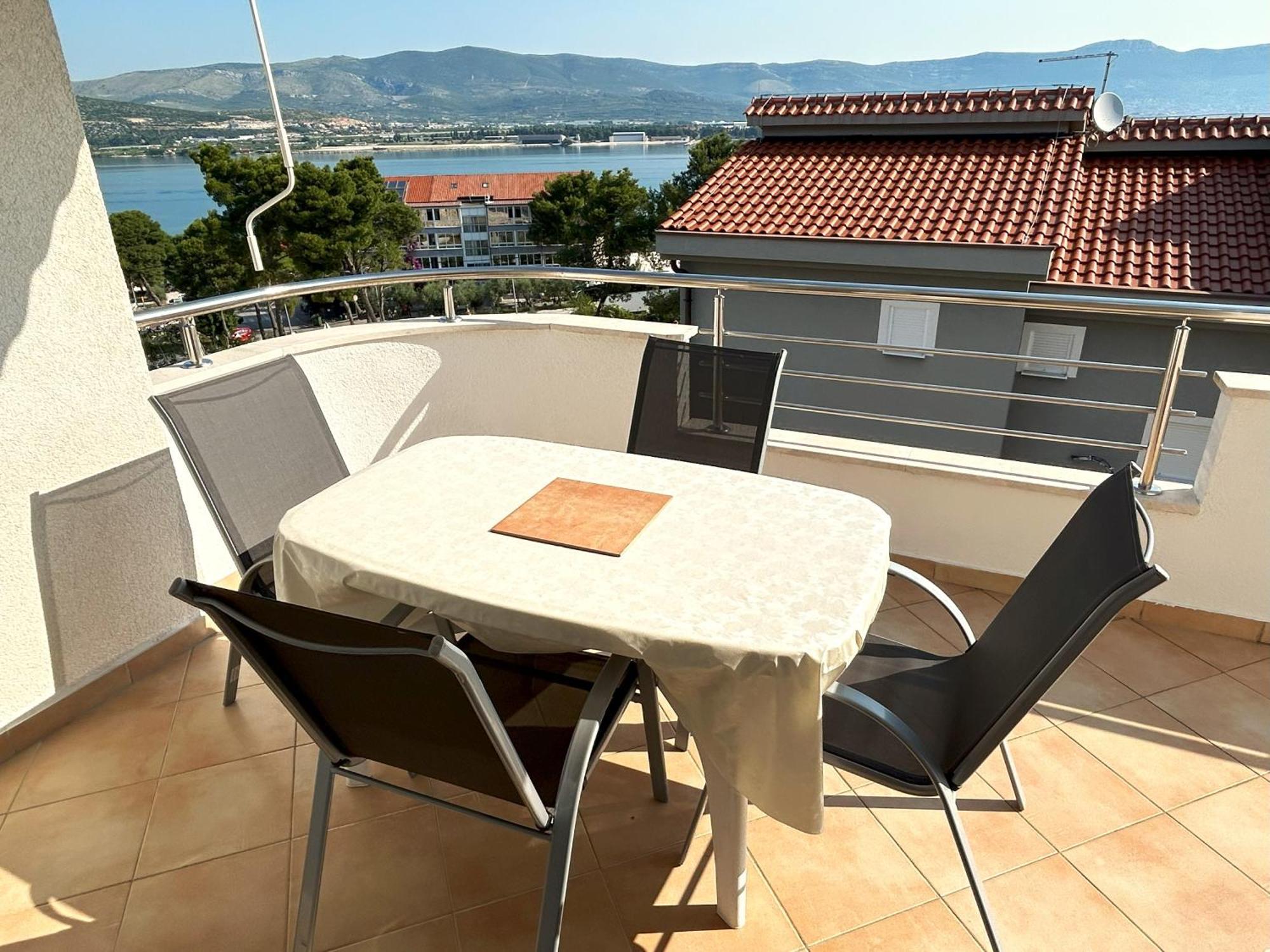 Apartments Antonella Трогир Экстерьер фото