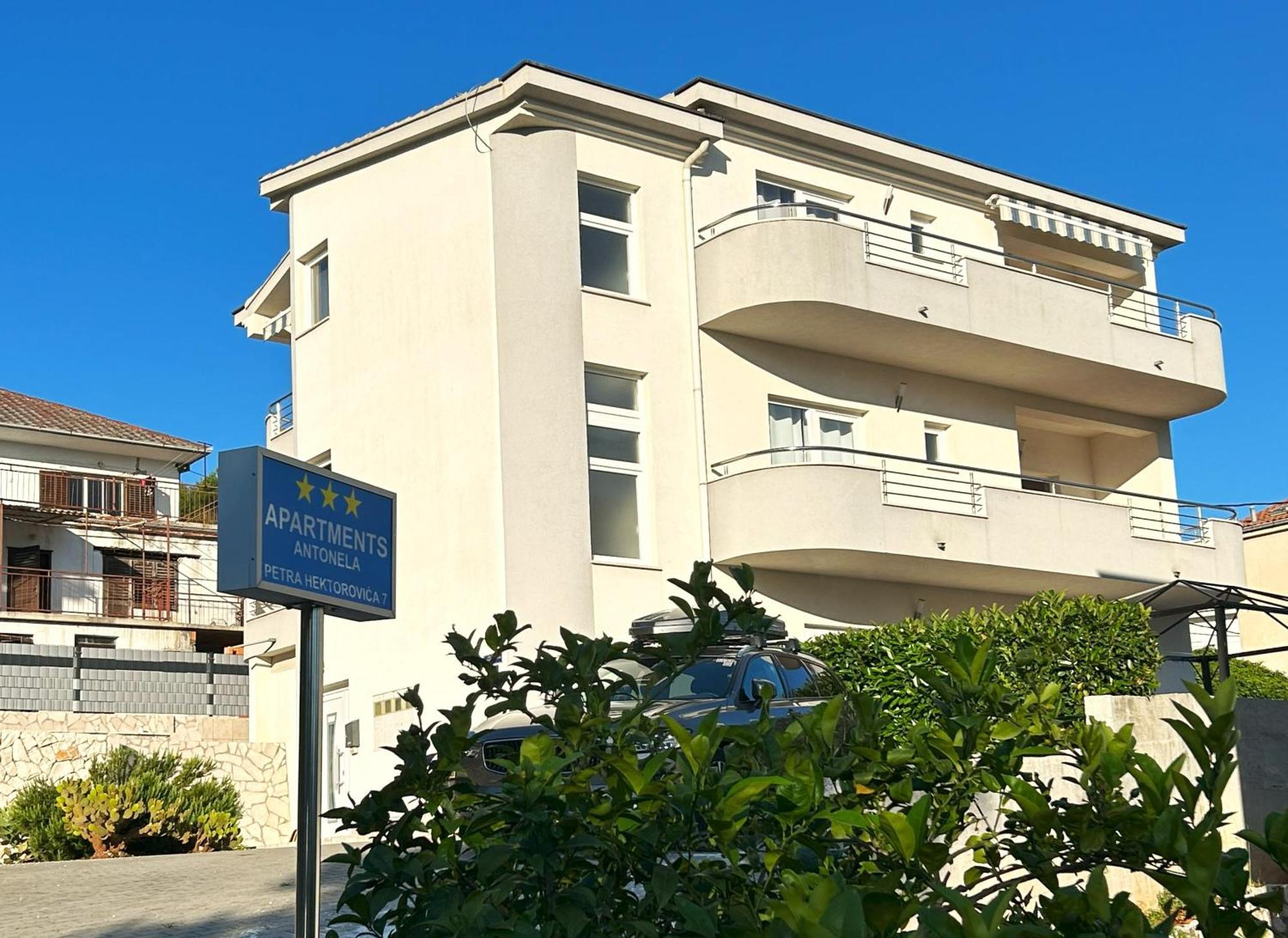 Apartments Antonella Трогир Экстерьер фото